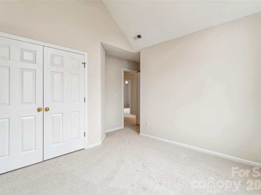 219 Falcon Ridge, Matthews, NC 28104.  MLS# CAR4352730, YatesRealty ID 3257. 