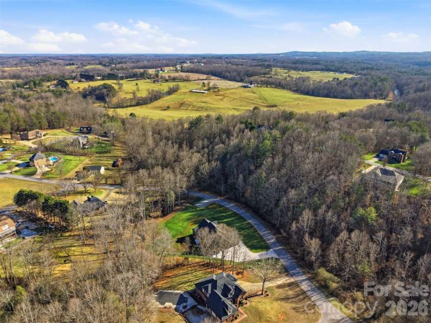 6054 Willowbottom Road, Hickory, NC 28602.  MLS# CAR4336974, YatesRealty ID 3257. 