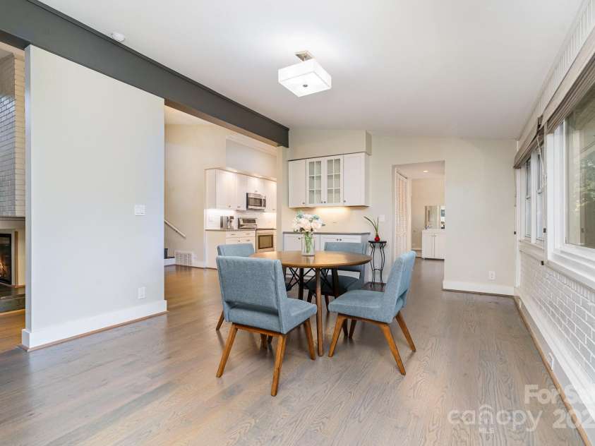 5742 Murrayhill Road, Charlotte, NC 28210.  MLS# CAR4268263, YatesRealty ID 32571. 