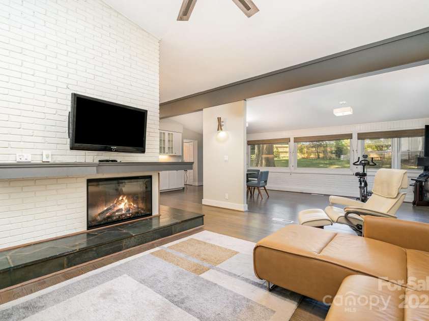 5742 Murrayhill Road, Charlotte, NC 28210.  MLS# CAR4268263, YatesRealty ID 32571. 