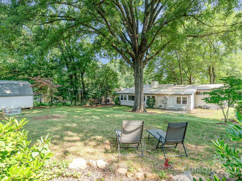 5742 Murrayhill Road, Charlotte, NC 28210.  MLS# CAR4268263, YatesRealty ID 32571. 
