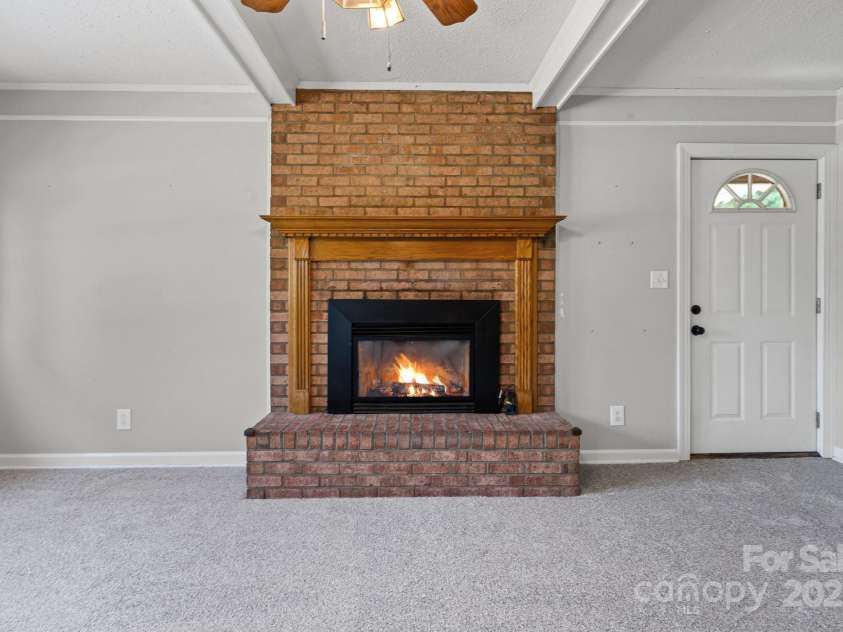 305 Ridge Drive, Mount Holly, NC 28120.  MLS# CAR4285366, YatesRealty ID 32572. 