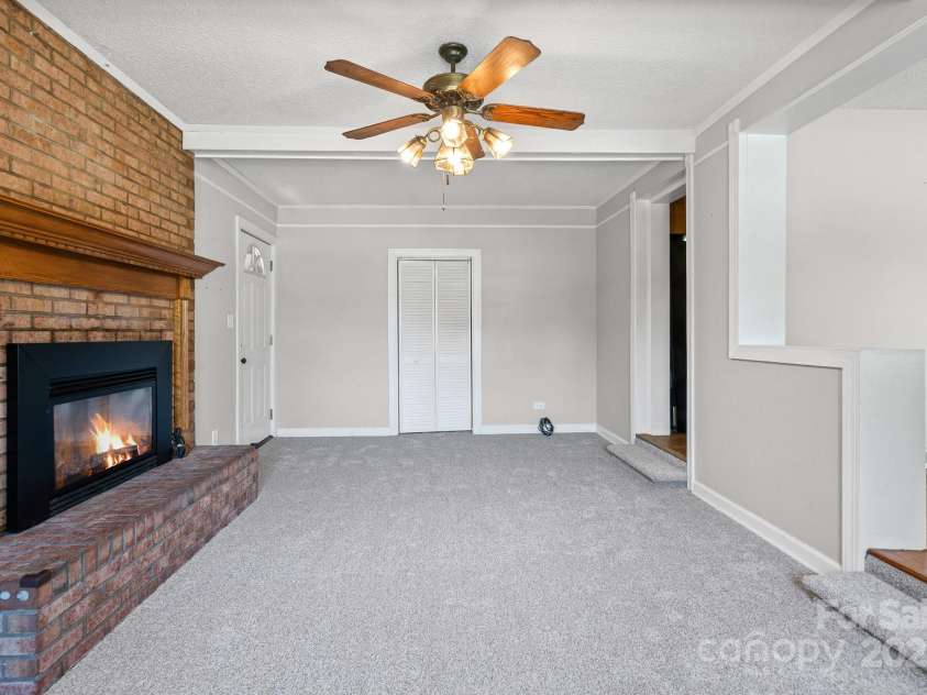 305 Ridge Drive, Mount Holly, NC 28120.  MLS# CAR4285366, YatesRealty ID 32572. 