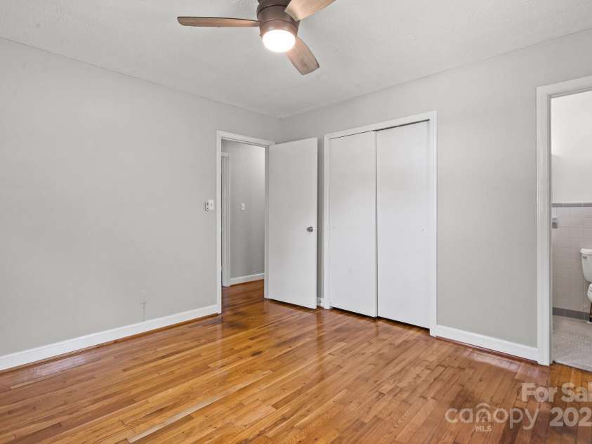 305 Ridge Drive, Mount Holly, NC 28120.  MLS# CAR4285366, YatesRealty ID 32572. 