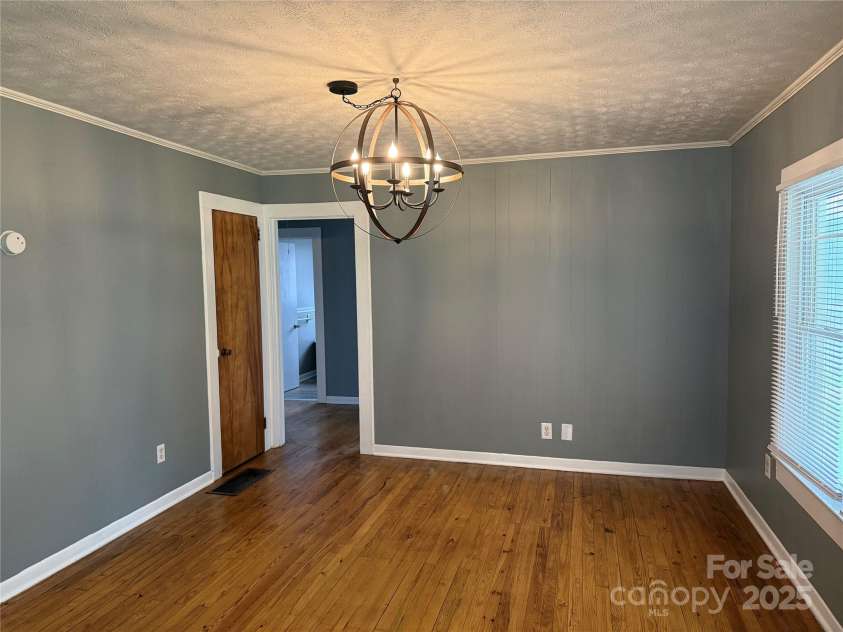 2122 Harper Avenue, Lenoir, NC 28645.  MLS# CAR4290351, YatesRealty ID 32573. 