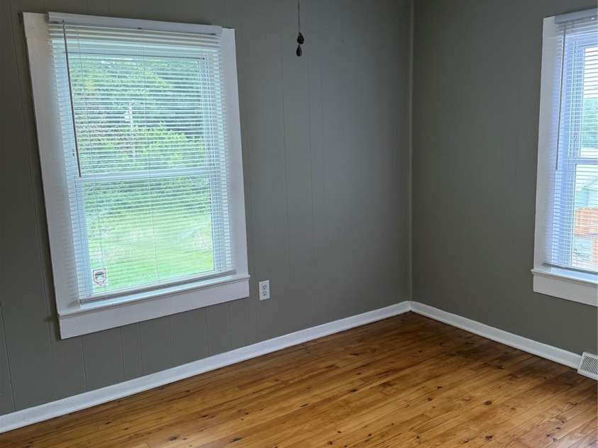 2122 Harper Avenue, Lenoir, NC 28645.  MLS# CAR4290351, YatesRealty ID 32573. 