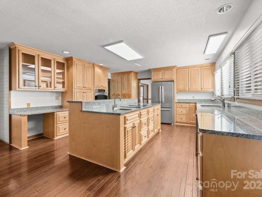 1202 Pineview Street, Albemarle, NC 28001.  MLS# CAR4284340, YatesRealty ID 32574. 