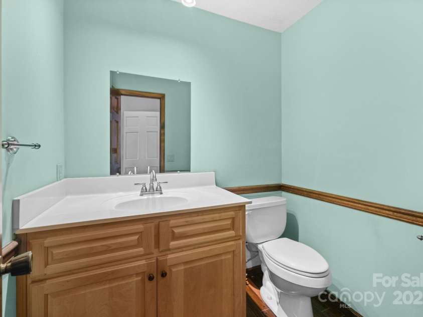 1202 Pineview Street, Albemarle, NC 28001.  MLS# CAR4284340, YatesRealty ID 32574. 