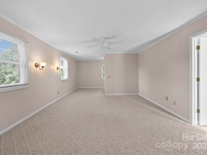 1202 Pineview Street, Albemarle, NC 28001.  MLS# CAR4284340, YatesRealty ID 32574. 