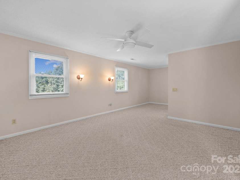 1202 Pineview Street, Albemarle, NC 28001.  MLS# CAR4284340, YatesRealty ID 32574. 