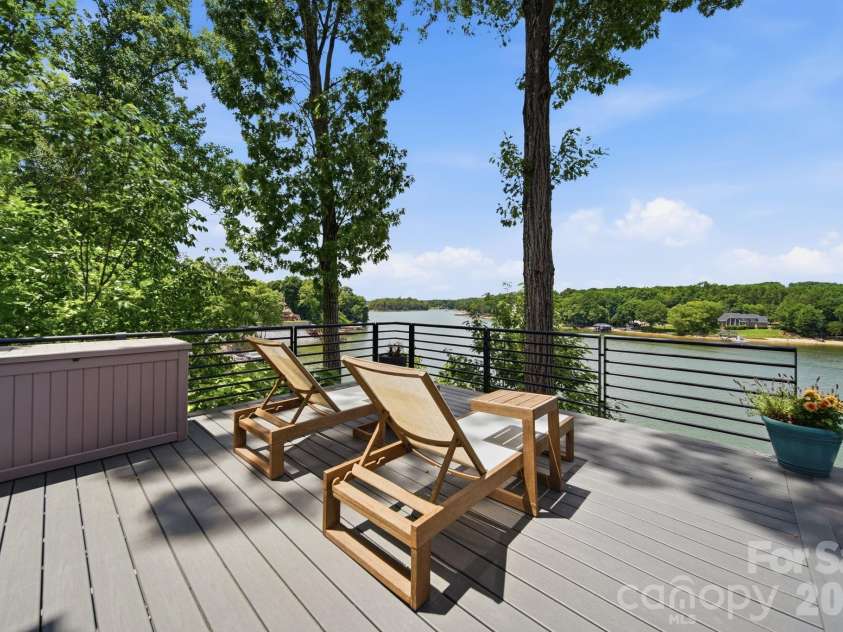 29012 Silver Fox Drive, Fort Mill, SC 29708.  MLS# CAR4396212, YatesRealty ID 32574. 