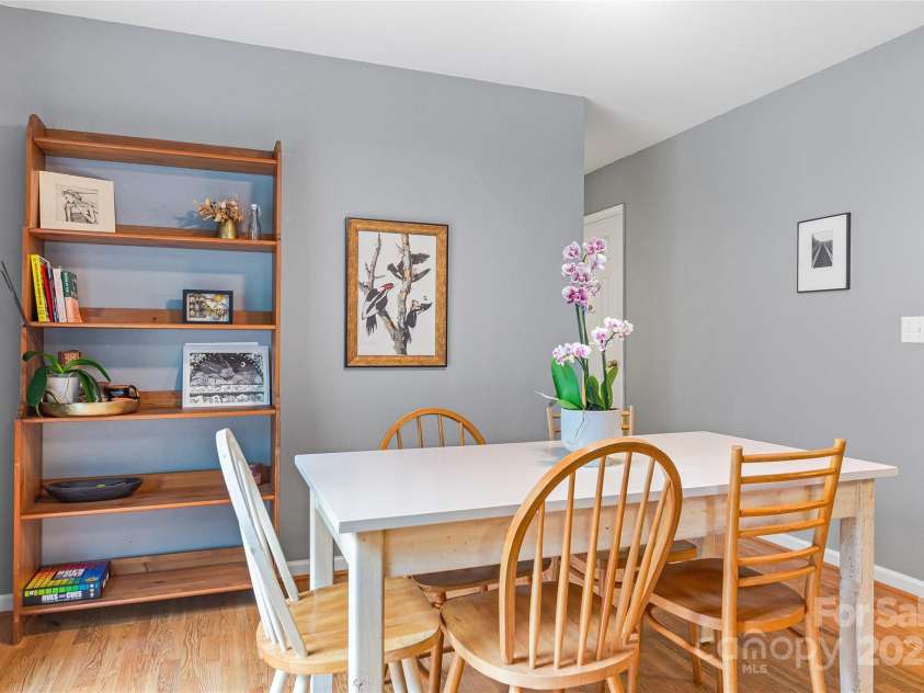 153 Hudson Street, Asheville, NC 28806.  MLS# CAR4288331, YatesRealty ID 32575. 