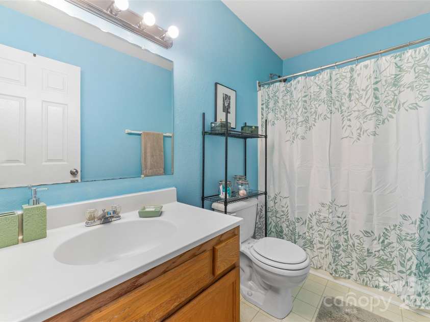 153 Hudson Street, Asheville, NC 28806.  MLS# CAR4288331, YatesRealty ID 32575. 