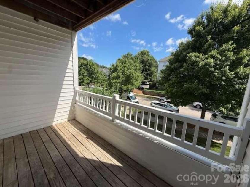 18001 Delmas Drive, Cornelius, NC 28031.  MLS# CAR4396845, YatesRealty ID 32575. 