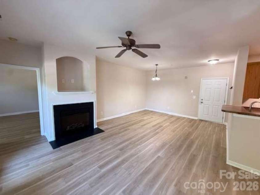 18001 Delmas Drive, Cornelius, NC 28031.  MLS# CAR4396845, YatesRealty ID 32575. 