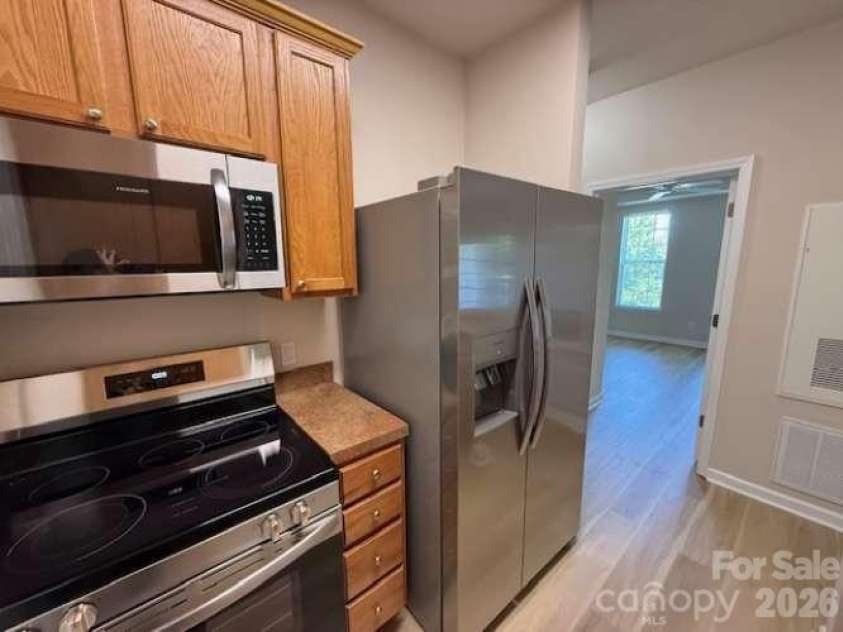 18001 Delmas Drive, Cornelius, NC 28031.  MLS# CAR4396845, YatesRealty ID 32575. 