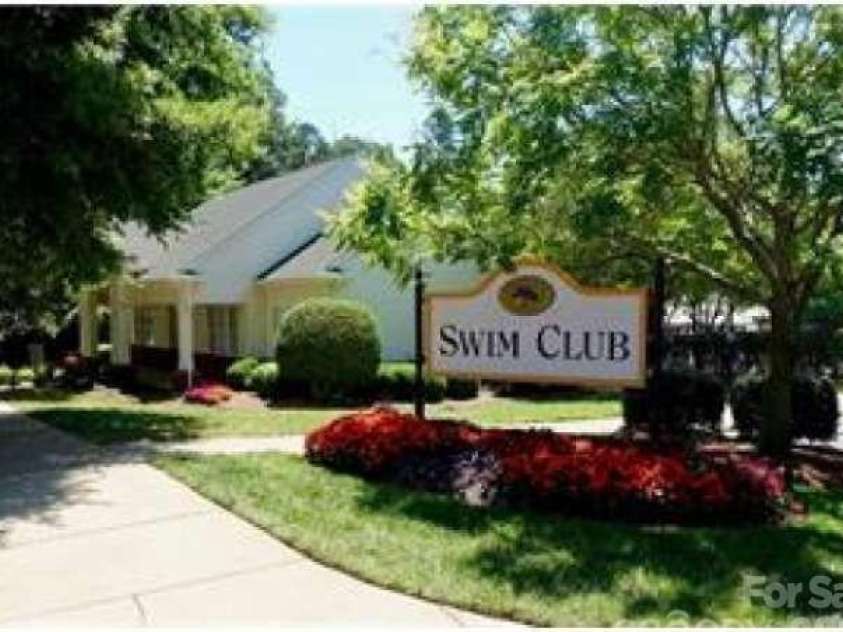 18001 Delmas Drive, Cornelius, NC 28031.  MLS# CAR4396845, YatesRealty ID 32575. 