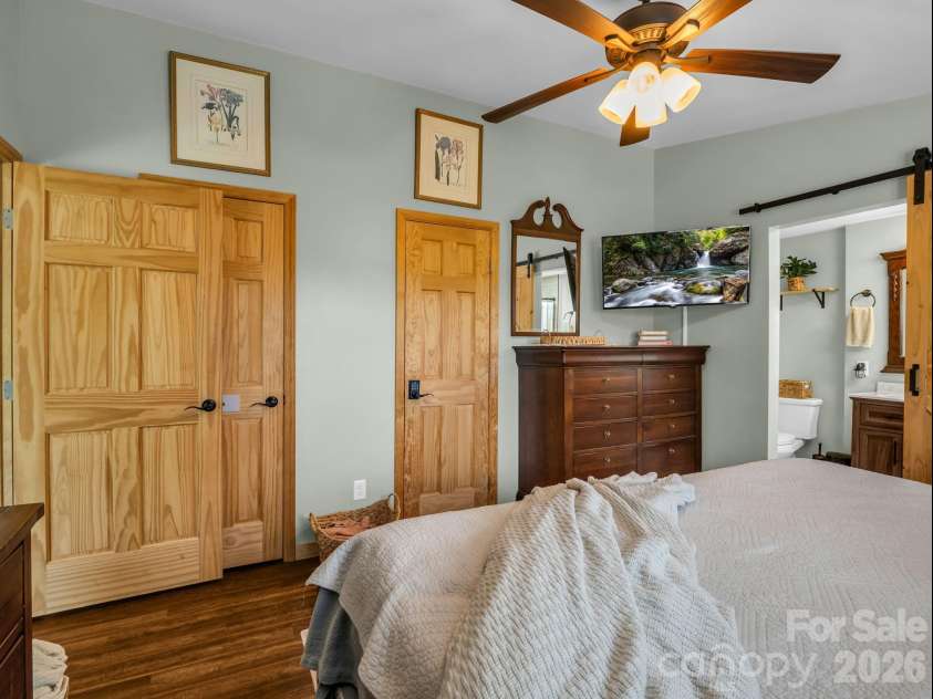 210 Banner Farm Road, Mills River, NC 28759.  MLS# CAR4396188, YatesRealty ID 32577. 