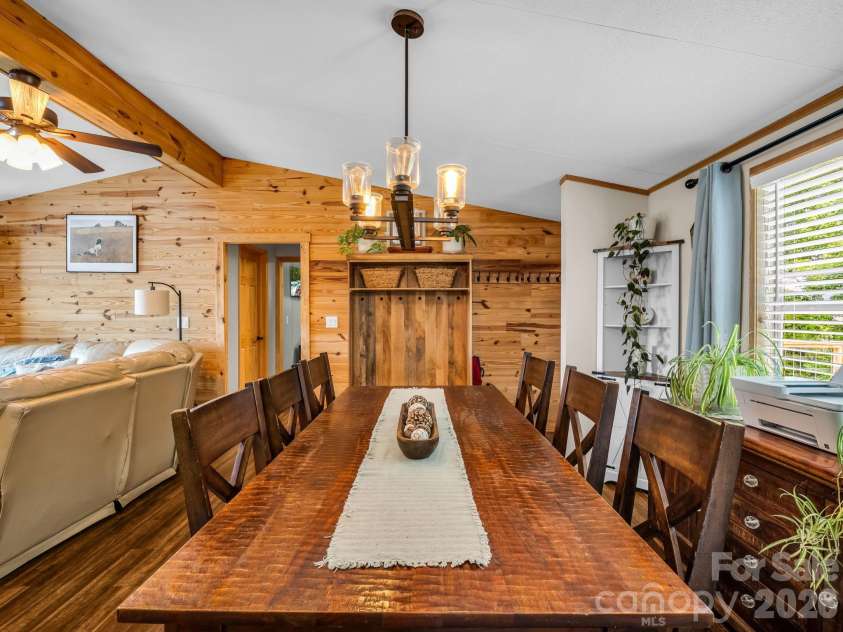 210 Banner Farm Road, Mills River, NC 28759.  MLS# CAR4396188, YatesRealty ID 32577. 