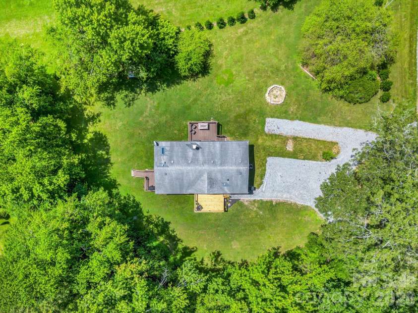 210 Banner Farm Road, Mills River, NC 28759.  MLS# CAR4396188, YatesRealty ID 32577. 
