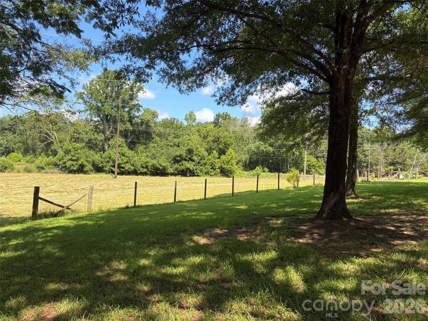 739 Mt Gallant Avenue, York, SC 29745.  MLS# CAR4396769, YatesRealty ID 32578. 