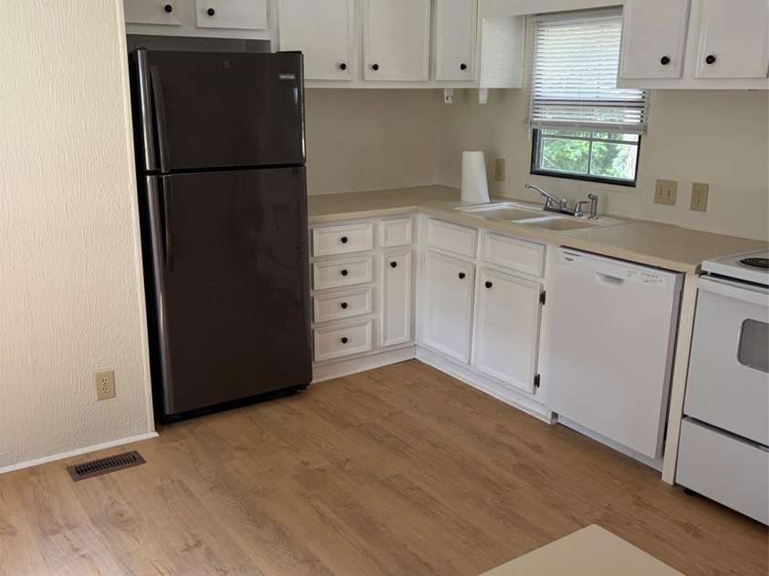 739 Mt Gallant Avenue, York, SC 29745.  MLS# CAR4396769, YatesRealty ID 32578. 