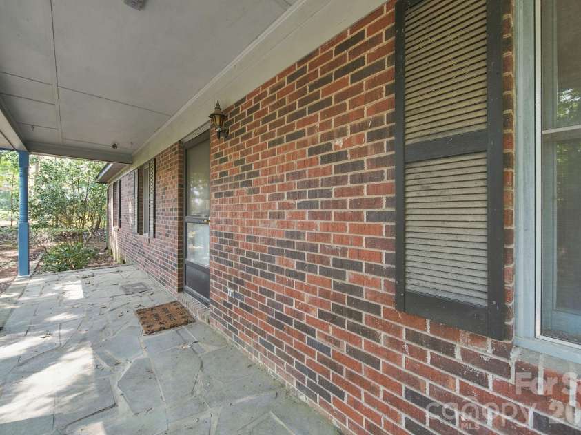 11488 Beagle Street, Midland, NC 28107.  MLS# CAR4397037, YatesRealty ID 32579. 