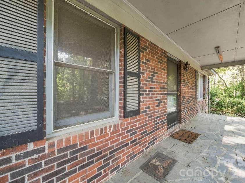 11488 Beagle Street, Midland, NC 28107.  MLS# CAR4397037, YatesRealty ID 32579. 