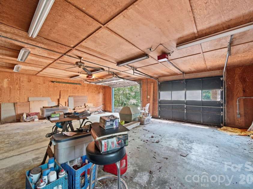 11488 Beagle Street, Midland, NC 28107.  MLS# CAR4397037, YatesRealty ID 32579. Garage.