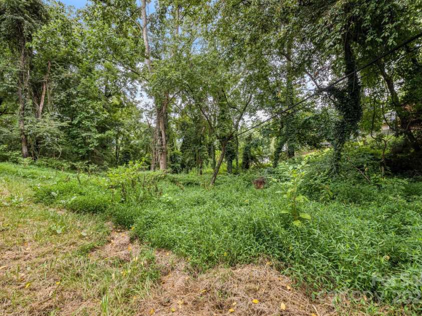 92 Moody Avenue, Candler, NC 28715.  MLS# CAR4291918, YatesRealty ID 32579. Back Yard