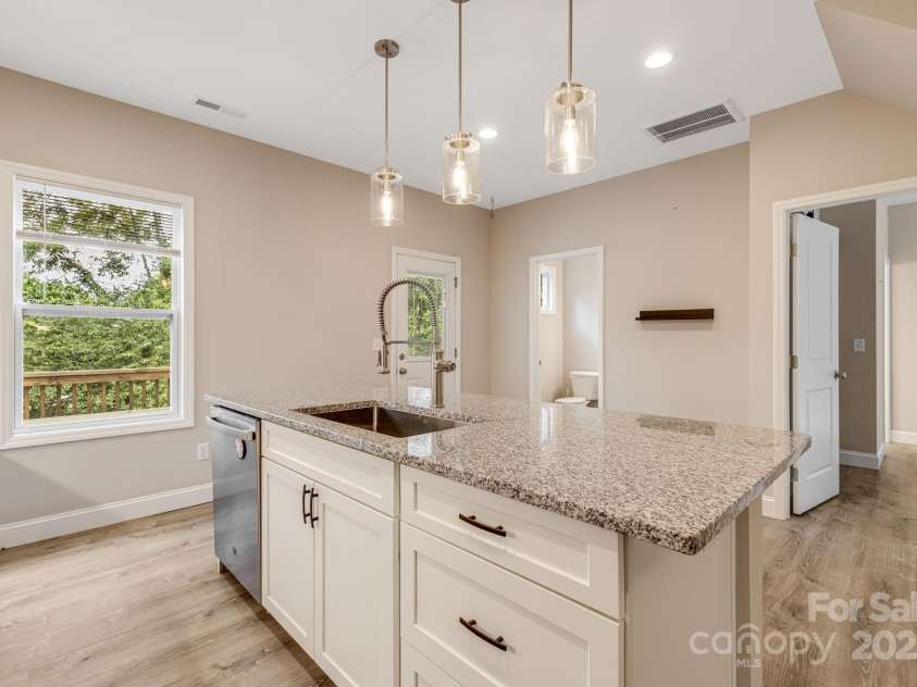 92 Moody Avenue, Candler, NC 28715.  MLS# CAR4291918, YatesRealty ID 32579. Kitchen