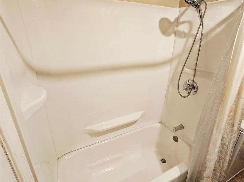 573 Uptons Landing Road, Marion, NC 28752.  MLS# CAR4278162, YatesRealty ID 3258. Bathroom