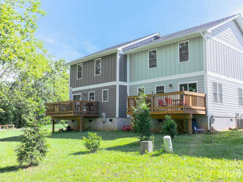 305 Jenna Clare Lane, Asheville, NC 28803.  MLS# CAR4396061, YatesRealty ID 32580. 
