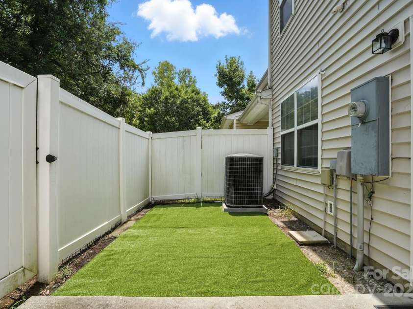 13310 Erwin Road, Charlotte, NC 28273.  MLS# CAR4287859, YatesRealty ID 32581. 
