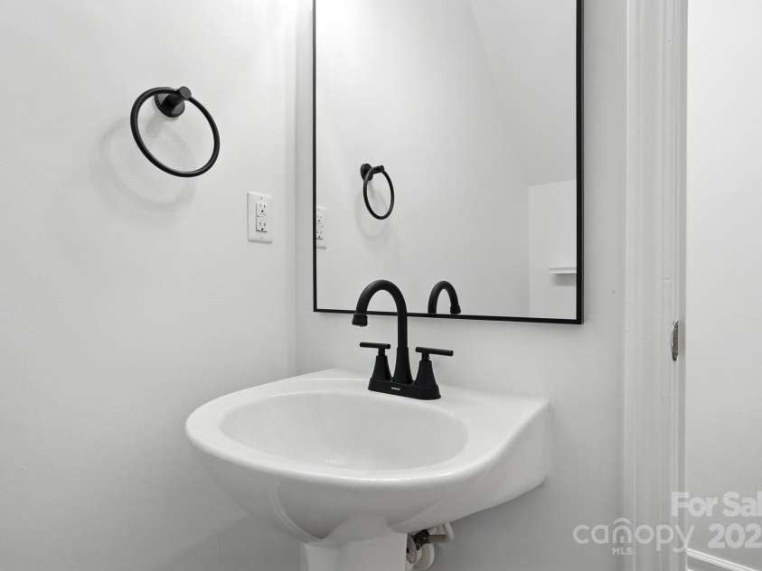 13310 Erwin Road, Charlotte, NC 28273.  MLS# CAR4287859, YatesRealty ID 32581. 