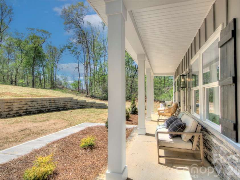 1033 Harrogate Drive, Bessemer City, NC 28016.  MLS# CAR4396058, YatesRealty ID 32582. 