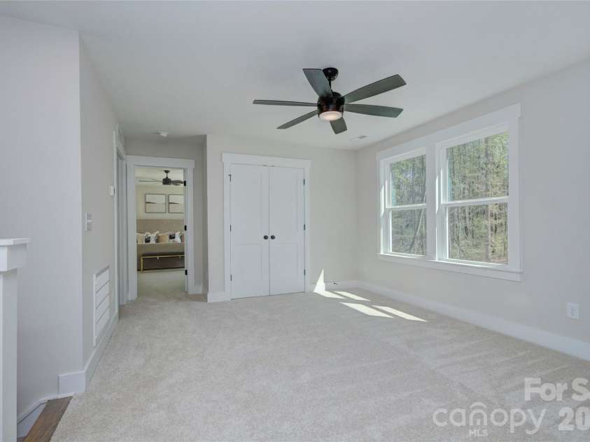 1033 Harrogate Drive, Bessemer City, NC 28016.  MLS# CAR4396058, YatesRealty ID 32582. Bonus / Flex Space