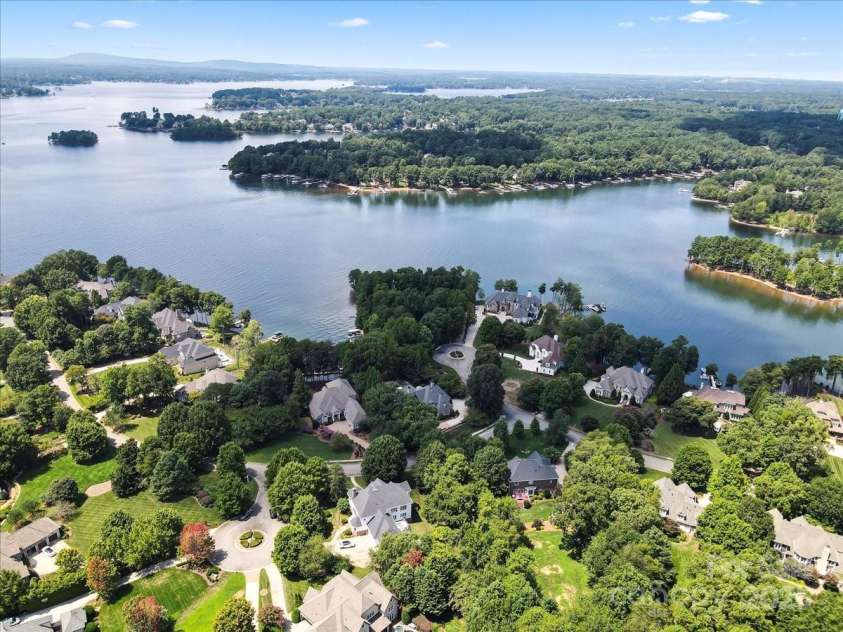 115 Union Chapel Drive, Mooresville, NC 28117.  MLS# CAR4289393, YatesRealty ID 32582. 
