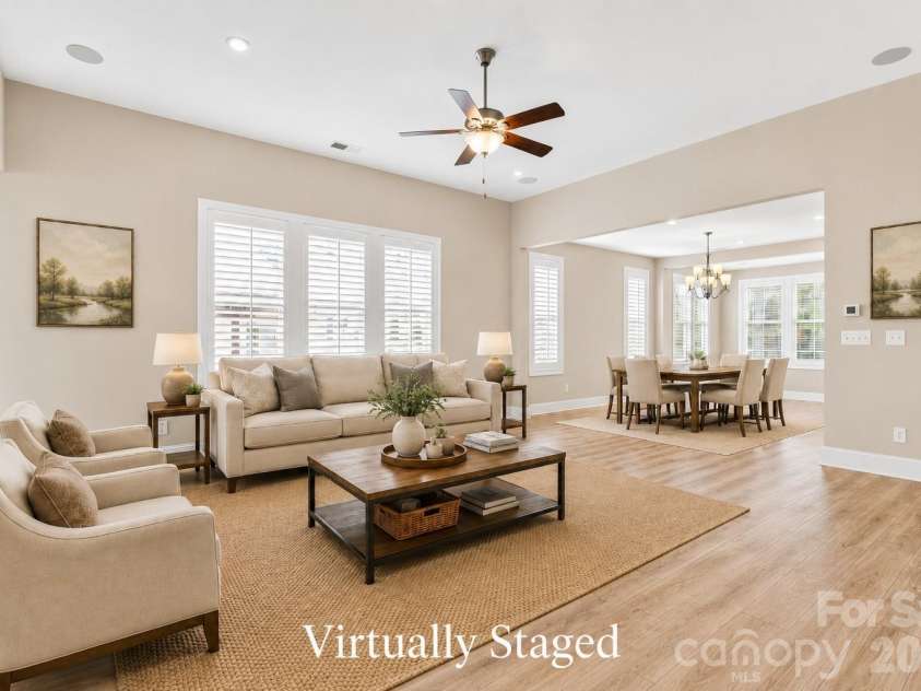 7362 Overjoyed Crossing, Charlotte, NC 28215.  MLS# CAR4395734, YatesRealty ID 32583. 