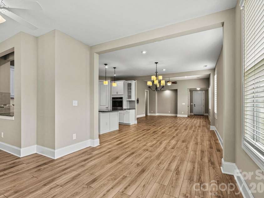 7362 Overjoyed Crossing, Charlotte, NC 28215.  MLS# CAR4395734, YatesRealty ID 32583. 