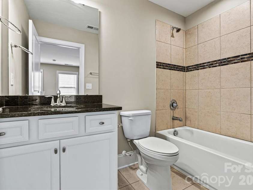 7362 Overjoyed Crossing, Charlotte, NC 28215.  MLS# CAR4395734, YatesRealty ID 32583. 