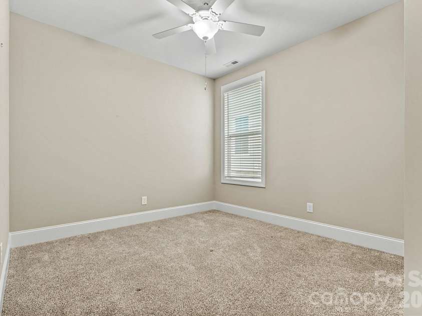 7362 Overjoyed Crossing, Charlotte, NC 28215.  MLS# CAR4395734, YatesRealty ID 32583. 