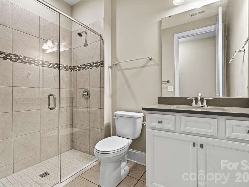 7362 Overjoyed Crossing, Charlotte, NC 28215.  MLS# CAR4395734, YatesRealty ID 32583. 