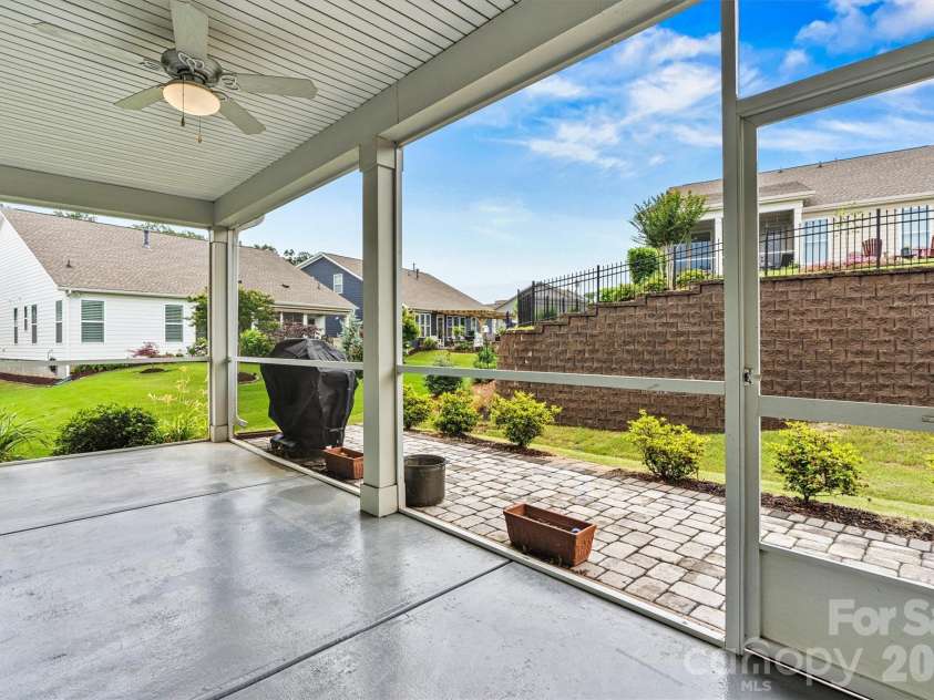 7362 Overjoyed Crossing, Charlotte, NC 28215.  MLS# CAR4395734, YatesRealty ID 32583. 