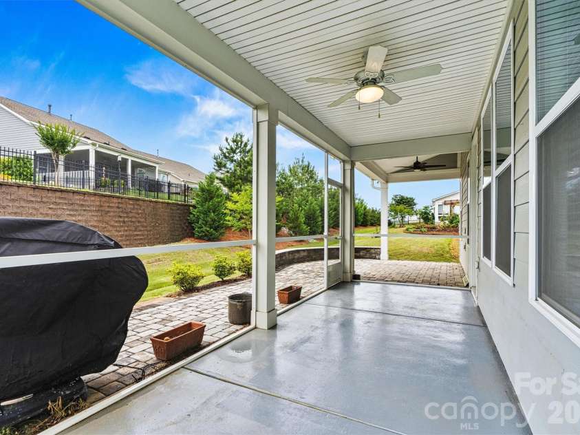7362 Overjoyed Crossing, Charlotte, NC 28215.  MLS# CAR4395734, YatesRealty ID 32583. 