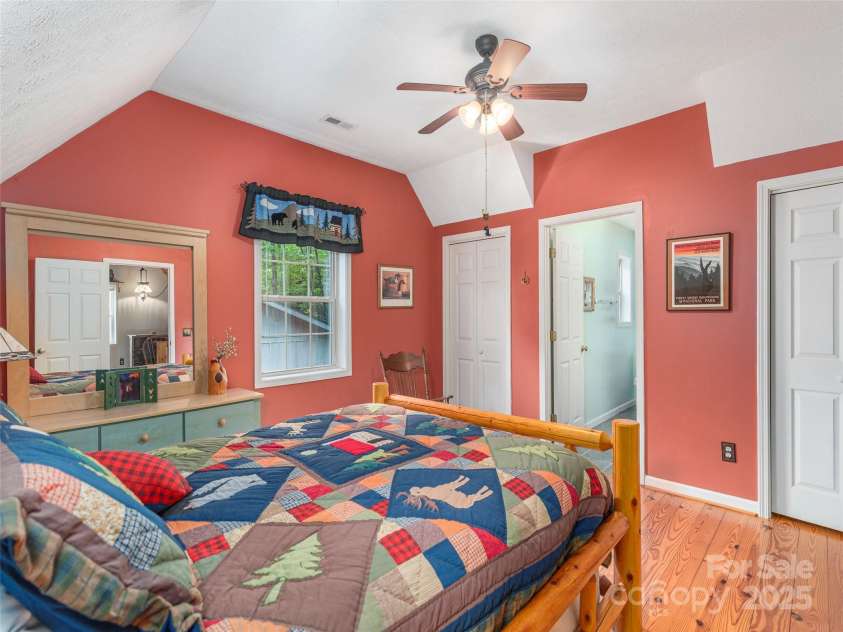 41 Trapper Lane, Waynesville, NC 28785.  MLS# CAR4260270, YatesRealty ID 32584. 