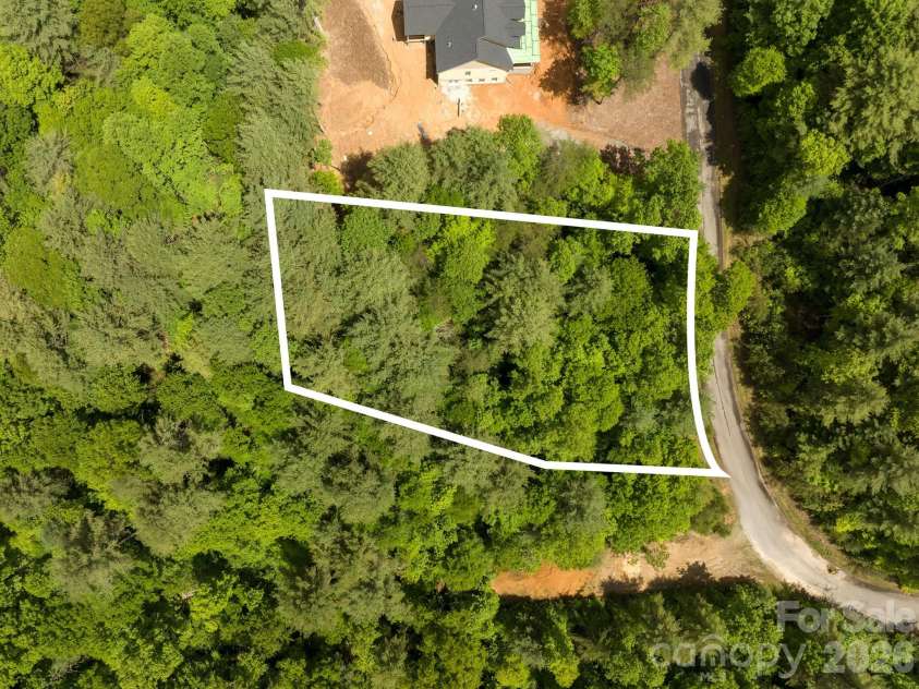 Lot #28 Awi Trail, Hendersonville, NC 28739.  MLS# CAR4386122, YatesRealty ID 32584. 