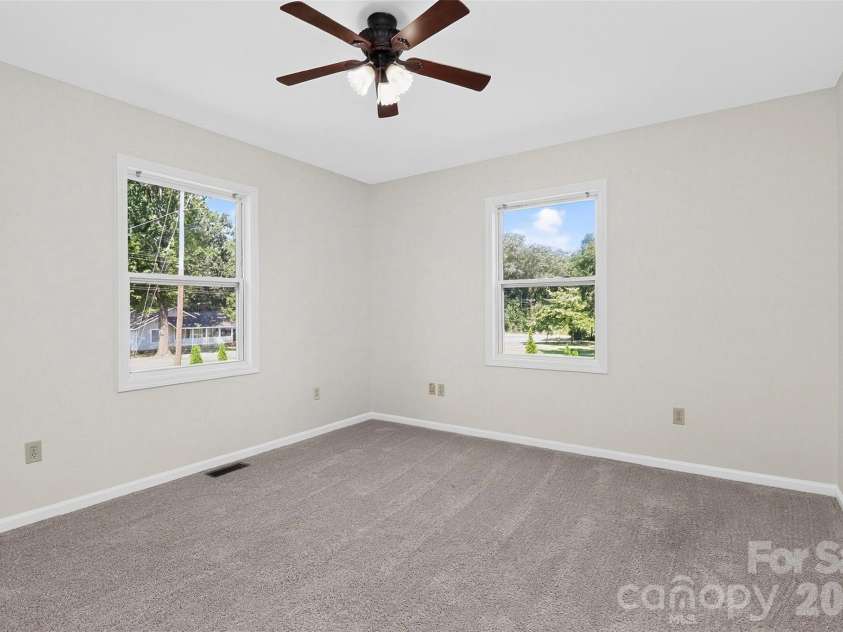 221 Potter Road, Lancaster, SC 29720.  MLS# CAR4396108, YatesRealty ID 32586. 2nd Bedroom