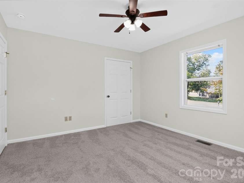 221 Potter Road, Lancaster, SC 29720.  MLS# CAR4396108, YatesRealty ID 32586. 2nd Bedroom