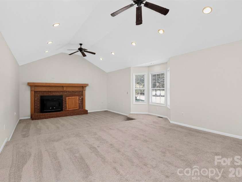 221 Potter Road, Lancaster, SC 29720.  MLS# CAR4396108, YatesRealty ID 32586. 